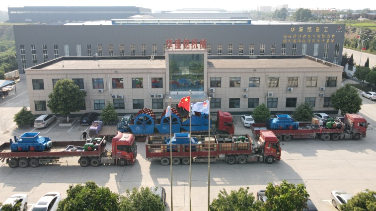 時產(chǎn)120噸對輥制砂機 時產(chǎn)120噸對輥制砂機